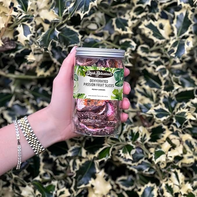 Drink Botanicals Ireland | Dehydrated Dried Passion Fruit Slices | 20+ Slices Approx | 100% Natural | Passion Fruit For Garnishing Cocktails Mocktails Cakes | 40 Grams | 1.41 oz | PET Recyclable Jar