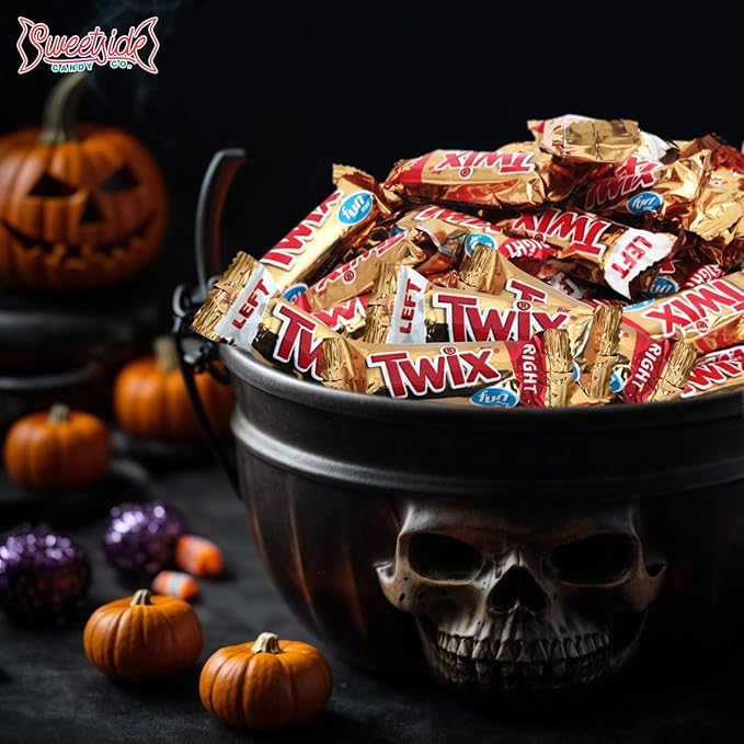 Twix Fun Size Candy Bars Left and Right 2lb Pack of Bulk Chocolate Candy Individually Wrapped Ideal Caramel Chocolate for Sharing with Friends Perfect Twix Mini Candy Bars for Parties and Events
