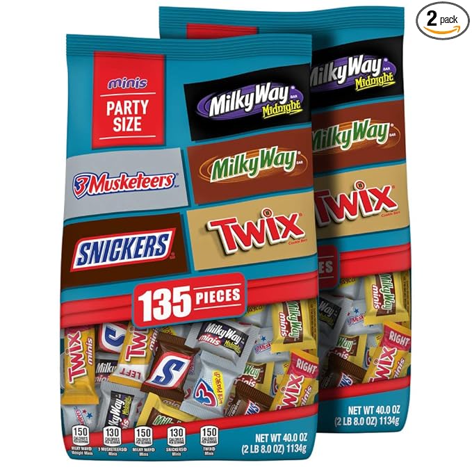 SNICKERS TWIX MILKY WAY &amp 3 MUSKETEERS Variety Pack Fun Size Variety Pack Milk Chocolate &amp Dark Chocolate Candy Bars Assortment 40 oz 135 Piece Bag