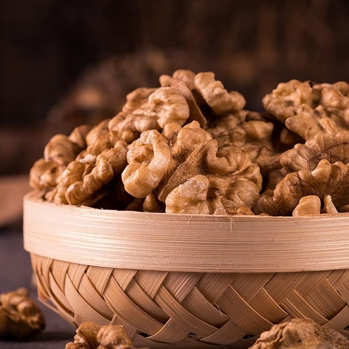 Spices Origin Raw Premium California Fresh Walnut Kernels|| Akharot Giri || Walnut Without Shell | Gluten Free Non-GMO &amp Vegan | 200g _Packing May Vary