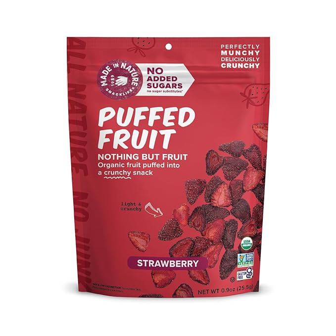 Made In Nature Organic Puffed Fruit Strawberry 0.9 Ounce Bag (Pack of 6) - Vegan Snack Non-GMO Gluten Free