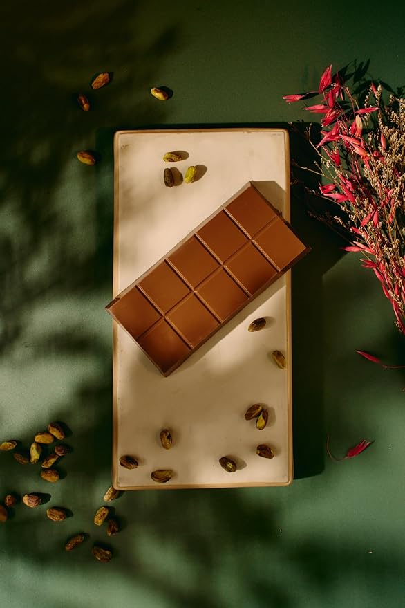 Nuts Factory – Dubai Milk Chocolate Bars – Pistachio &amp Kataifi – Pack of 2