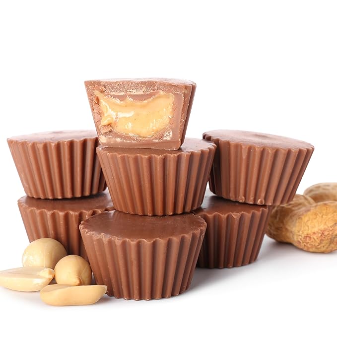 Yupik Mini Peanut Butter Cups 2.2 lb (35.2 oz) Kosher Milk Chocolate Goblets Peanut Butter Filling Smooth &amp Creamy Delicious Snacks Ideal for Baking Topping &amp Gifting