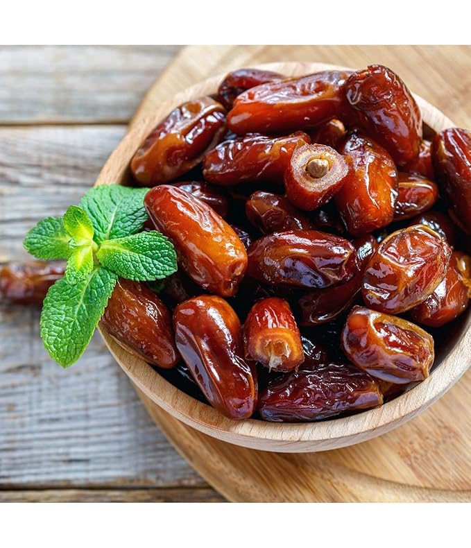Generic Premium Omani Dates (Khajoor) Healthy &amp Nutritious Soft Khajoor | Khajur Rich in Iron Fibre &amp Vitamins- Dry Fruits &amp Nuts - 250 gm