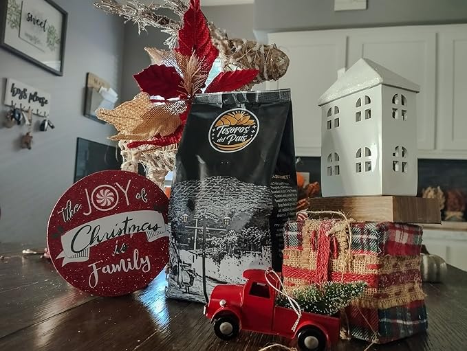 Tesoros Del Pais El Salvador Fresh Light Roast Whole Bean Coffee. 1 Kilogram (35 Ounce) Bag. High Altitude Single Origin Specialty Coffee. Benefits Real Talk Youth Impact Program
