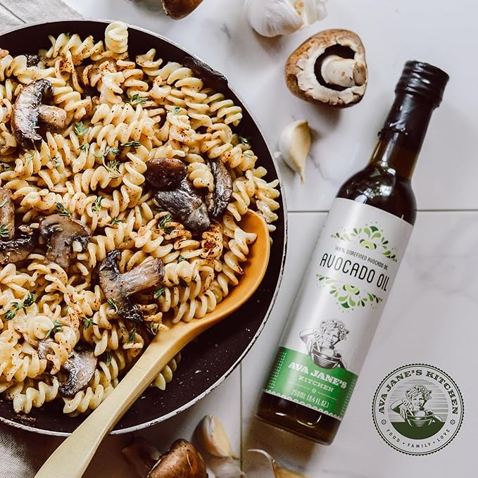 AVA JANE'S KITCHEN - Extra Virgin Avocado Oil - 100% Cold Pressed Natural &amp Unrefined - 480°F High Smoke Point Rich in Potassium &amp Vitamins - Creamy &amp Buttery Taste - 2 Bottle Pack 8.4