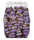 Snickers Fun Size Candy Bars - Individually Wrapped Chocolate Candy Bars - Bulk Snickers Candy Bars - Milk Chocolate Peanut and Caramel Snickers Bars - Bulk Candy (Pack of 65)