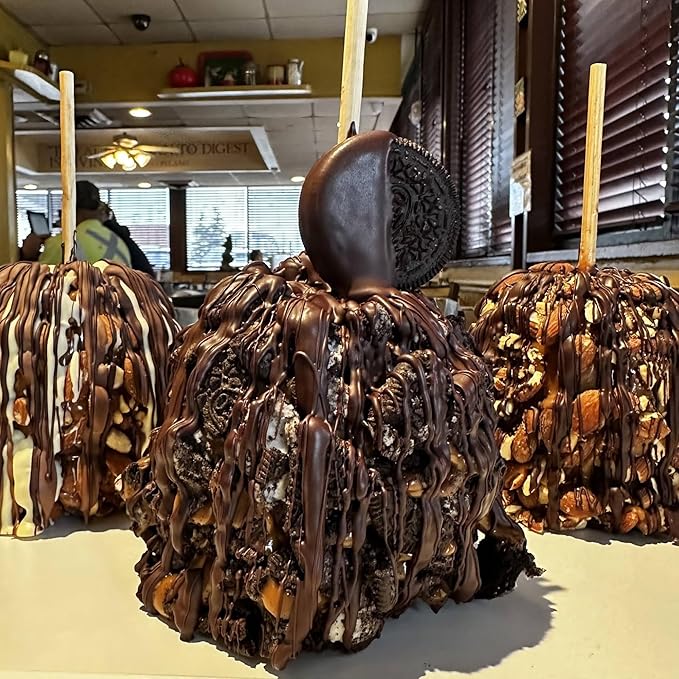 TV's Deli &amp Diner Gourmet Jumbo Caramel Apple | Caramel Cookies &amp Cream &amp Dark Chocolate | Handmade &amp Freshly Prepared (Cookies &amp Cream Dark Chocolate)