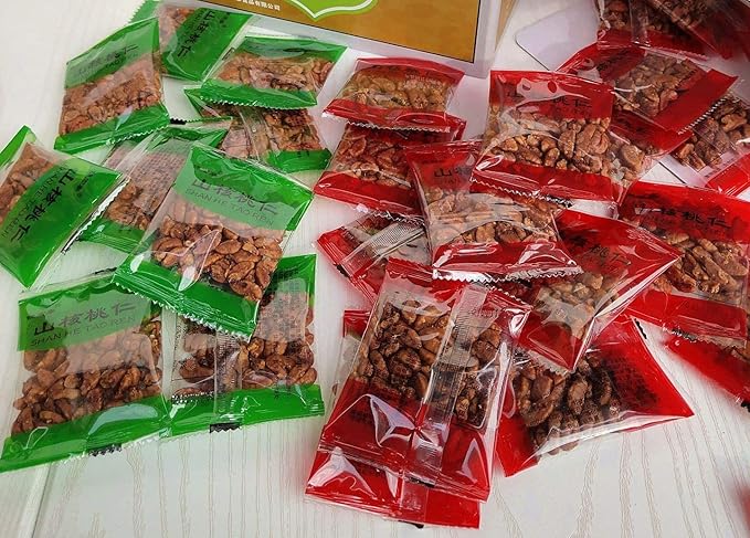 Chinese Peeled WalnutsFresh New Linan Mountain Walnut kernelsLinan Mountain Walnuts KernelsNet 240g/8.5oz. in 15 Small Packets 临安山核桃仁 (Creamy)