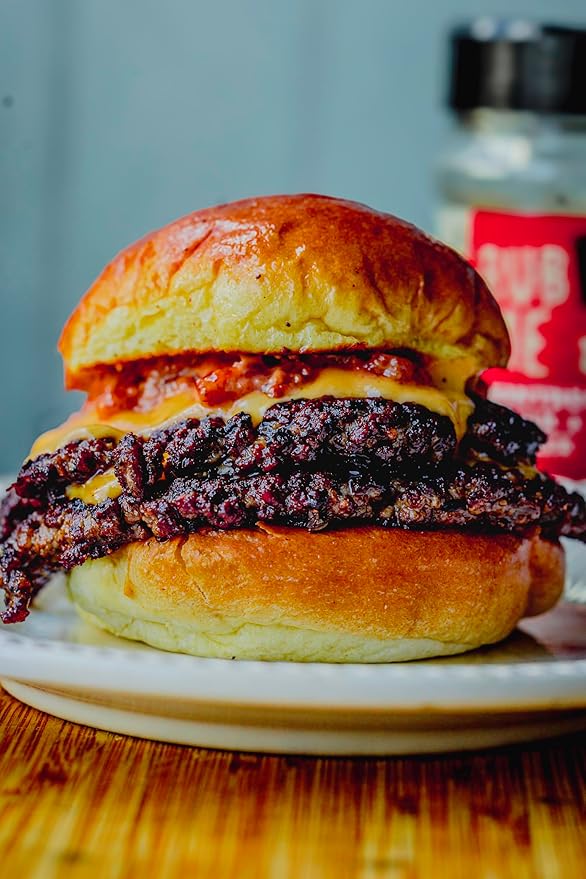 Angus &amp Oink Gift Set | Steak &amp Burger Gift Box | 1 x Texas Steak SPG 250G | 1 x Fries With That? 225G | 1 x Gaucho Chimmichuri Seasoning 220G | 1 x Montreal &amp Burger 250G | BBQ Seasonings
