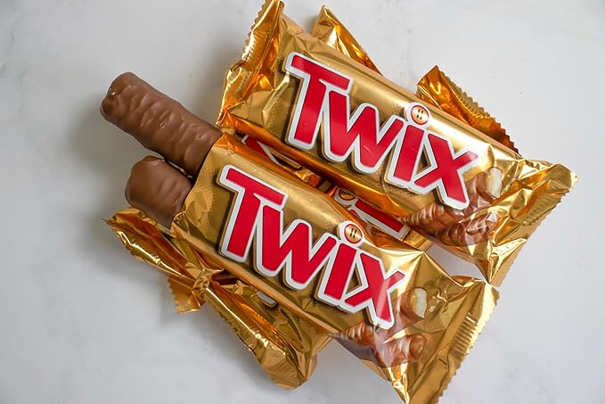 Twix Candy Bars Bulk: 50g Individually Wrapped Full-Size Caramel Cookie Bars - Satisfy Your Sweet Tooth with Twix! (Purpalia Packaging) (16 Pack)