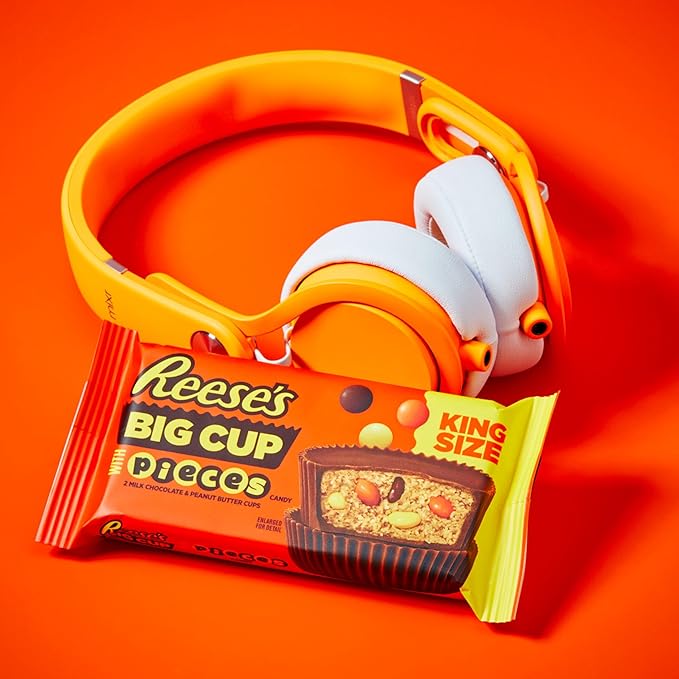 REESE'S Big Cup with Pieces Milk Chocolate King Size Peanut Butter Cups Candy Packs 2.8 oz (16 Count)
