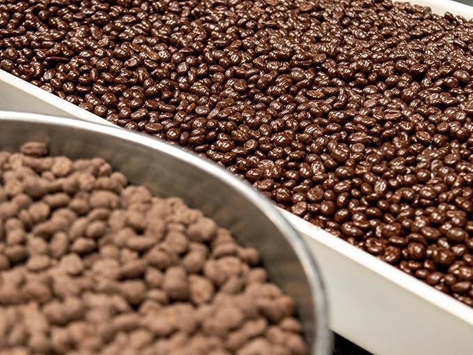 Devoción Dark Chocolate Covered Coffee Beans | 100% Colombian Specialty Coffee Toro Espresso Beans | Whole Bean Snack | 5 oz