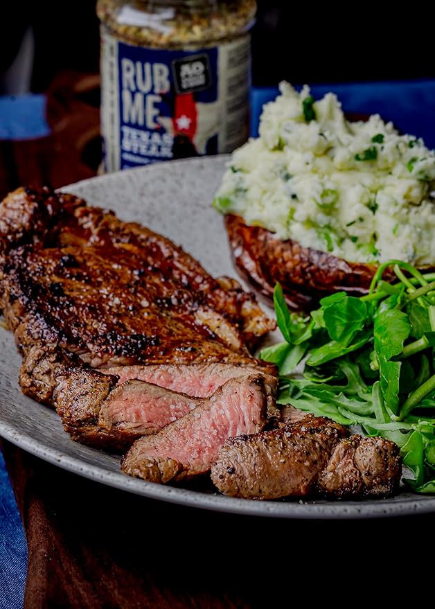 Angus &amp Oink Gift Set | Steak &amp Burger Gift Box | 1 x Texas Steak SPG 250G | 1 x Fries With That? 225G | 1 x Gaucho Chimmichuri Seasoning 220G | 1 x Montreal &amp Burger 250G | BBQ Seasonings