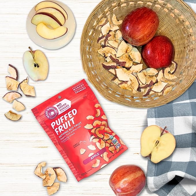 Made In Nature Organic Puffed Fruit Favorites Pack 1.1 Ounce Bag (Pack of 4) - Includes 2 Strawberry 2 Apple