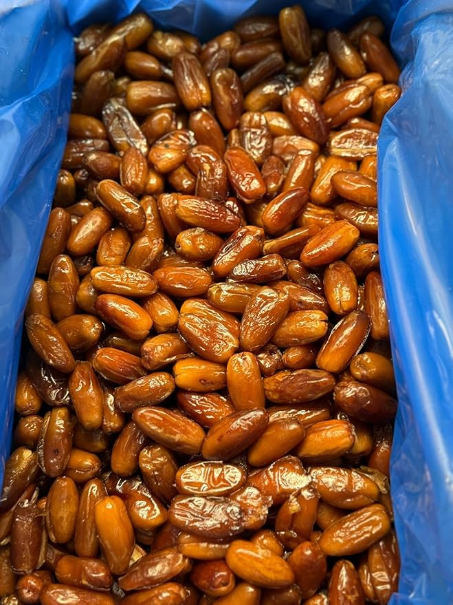 Organic Pitted Dates | 100% Algerian Deglet Noor| Certified ORGANIC NON-GMO VEGAN KOSHER naturally sweet and Gluten-free NO sugar added NO sulfurs or preservatives Nut-Free. (19.84 BULK)