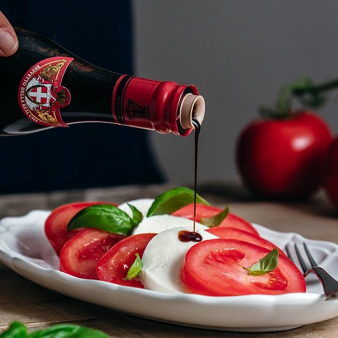 Giusti Italian Balsamic Vinegar of Modena IGP - A Matured Thick &amp Balanced Authentic Italian Aceto Balsamico di Modena - 3 Gold Medals Gran Deposito Made in Italy - 8.45 fl oz (250ml) - Pack of 1