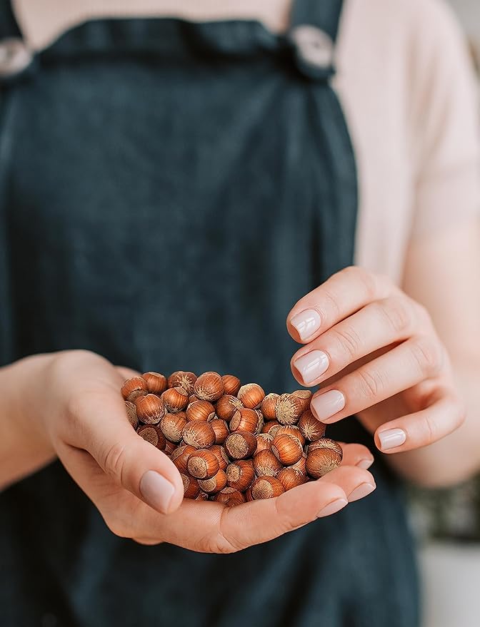 Anna and Sarah Large Oregon Hazelnuts in Shell 5 Lbs