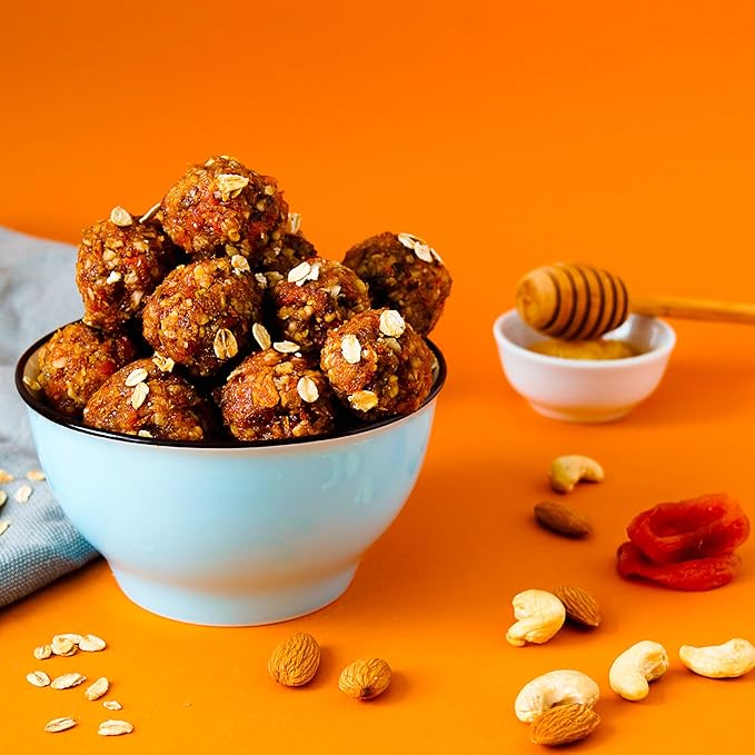 Yupik Sweet &amp Tangy Dried Apricots 2.2 lb (35.3 Oz) Sun-Dried Whole Fruits Naturally Sweet &amp Plump No Added Sugar or Oil Source of Fiber &amp Iron Tender &amp Chewy Snack for Baking Co