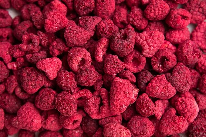 Freeze Dried Raspberries | Dried Bulk Raspberries | 200 + Pieces | 100% Natural | Gluten Free | Garnishing Cocktails Cake Decoration Baking Fruit Sorbet Tea Cooking | 3.17 oz | 90 Grams | PET Jar