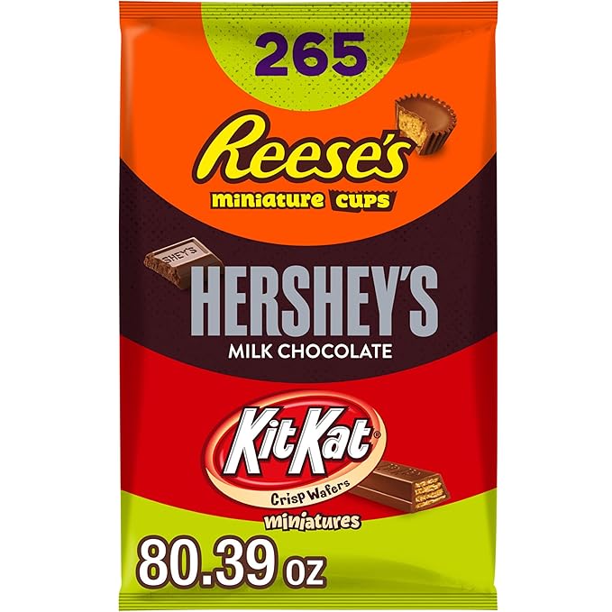 HERSHEY'S KIT KAT and REESE'S Assorted Milk Chocolate Candy Variety Bag 80.39 oz (265 Pieces)