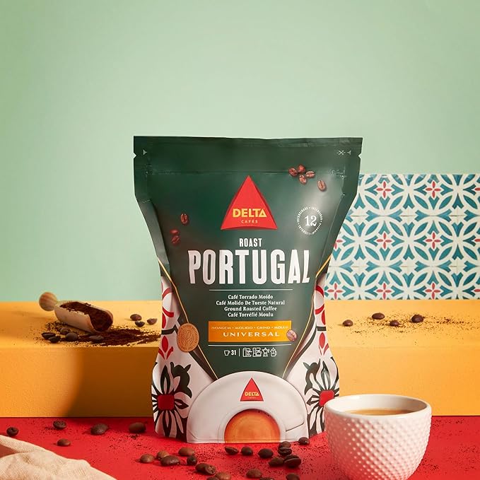 Delta Cafés Portugal 220gr/7.7oz Ground Coffee - Pack of 3 - Smooth and Delicious Medium Roast Coffee Espresso Machine Compatible Universal Grinding