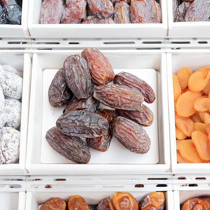 Anna and Sarah Organic Medjool Dates 5 Pound Bag No Sugar Added Natural Dried Dates in Resealable Bag 5 Lbs