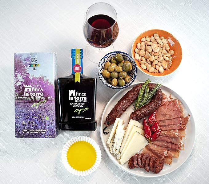 Finca La Torre Hojiblanca Organic Olive Oil - Extra Virgin Cold Pressed Spanish Olive Oil - Premium Oil from Malaga Spain - Gourmet Food Gifts - 2021 Flos Olei Hall of Fame Winner (500 ml Bottle)