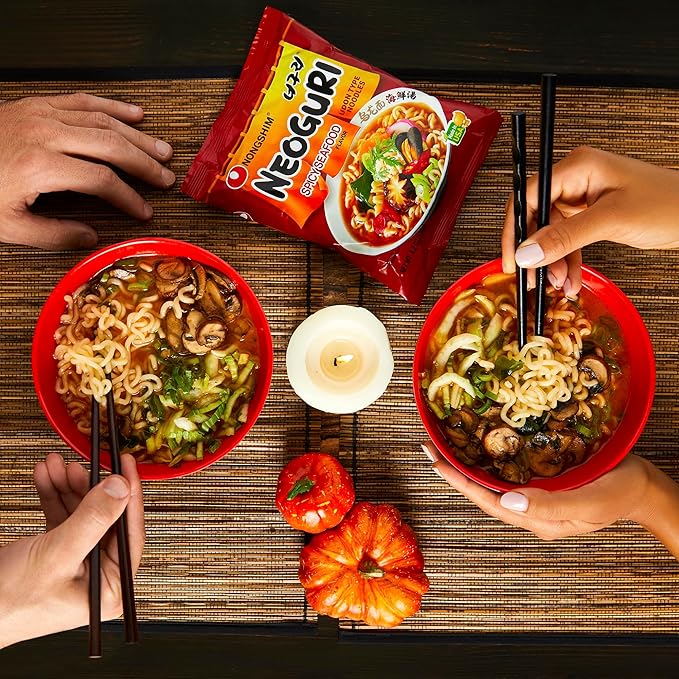 Nongshim Ramen Noodles Gourmet Instant Ramen Premium Microwavable Noodle Soup Neoguri Spicy Seafood 4.2 Ounce (Pack of 16)