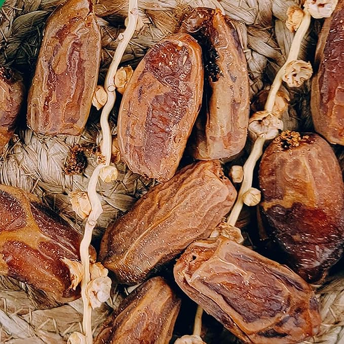 Baraka Branched Deglet Noor Dates | Tunisian Royal Date Mother of all Dates Queen Date Variety for Healthy Snacking Mediterranean Cooking Baking | 35.27oz Box of Dried Dates Import of Tunisia
