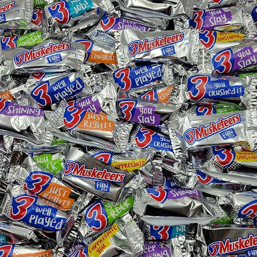 3 Musketeers Chocolate Candy Bars - Fun Size 3 Musketeers Candy Bars - Individually Wrapped Bulk 3 Musketeers Chocolate Bars - 3 Musketeers Milk Chocolate Bars - Bulk Candy Bag (Pack of 65)