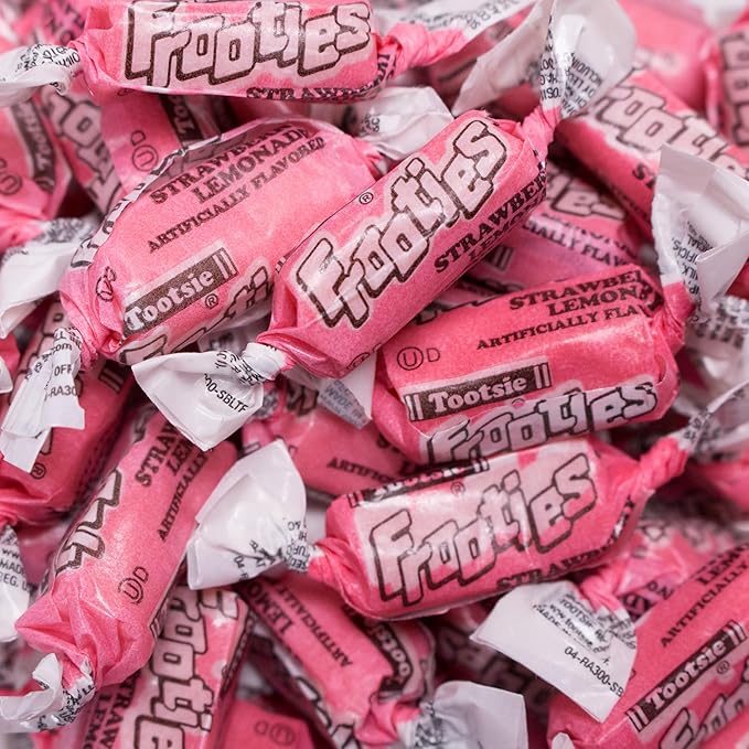 Pink Candy Favorites Value Size Buffet - Feeds 8-15 People (775 Pcs)