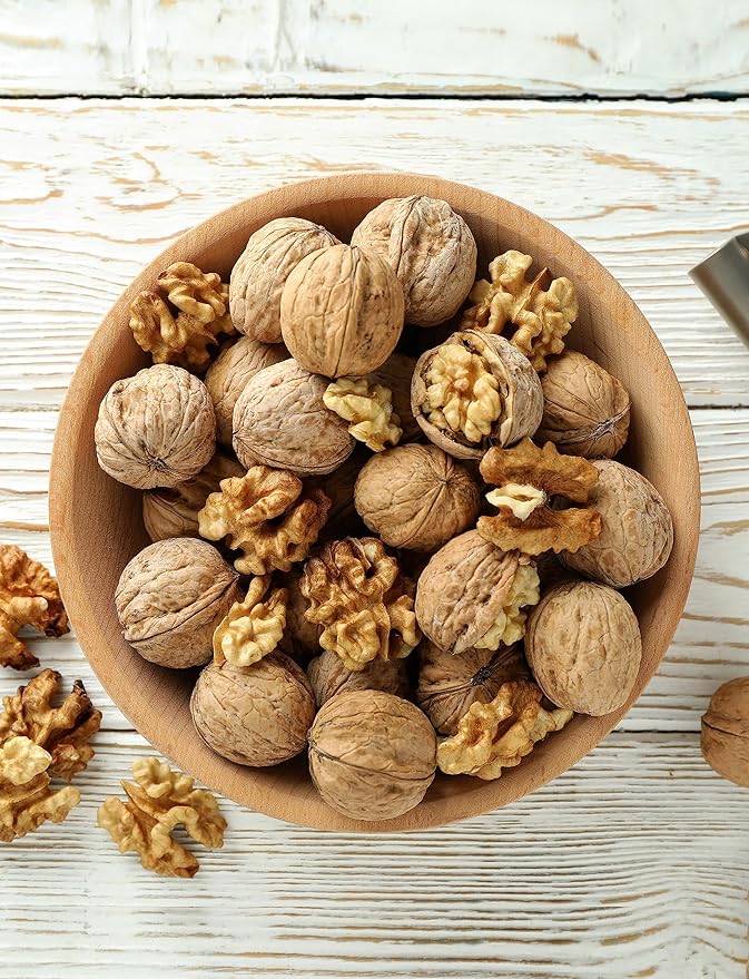 Anna and Sarah Walnuts in Shell Jumbo Fresh Buttery Taste Easy to Crack California Chandler Natural Shells Not Bleached 5.5 Lbs