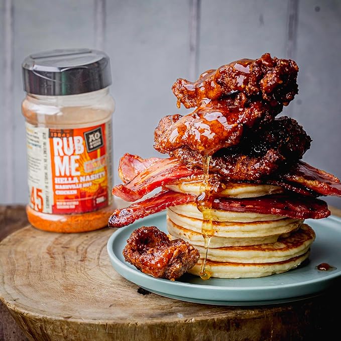Angus &amp Oink Gift Set | Wings &amp Chicken Things Gift Box | BBQ Rubs | 1 x Feather Duster | 1 x Nashville Hot Chicken | 1 x Korean Seasoning | 1 x Buffalo Hot Wing | 4 x 200G