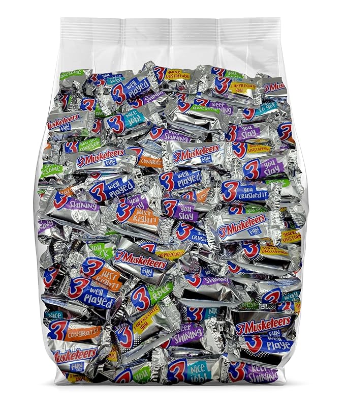 3 Musketeers Chocolate Candy Bars - Fun Size 3 Musketeers Candy Bars - Individually Wrapped Bulk 3 Musketeers Chocolate Bars - 3 Musketeers Milk Chocolate Bars - Bulk Candy Bag (Pack of 65)