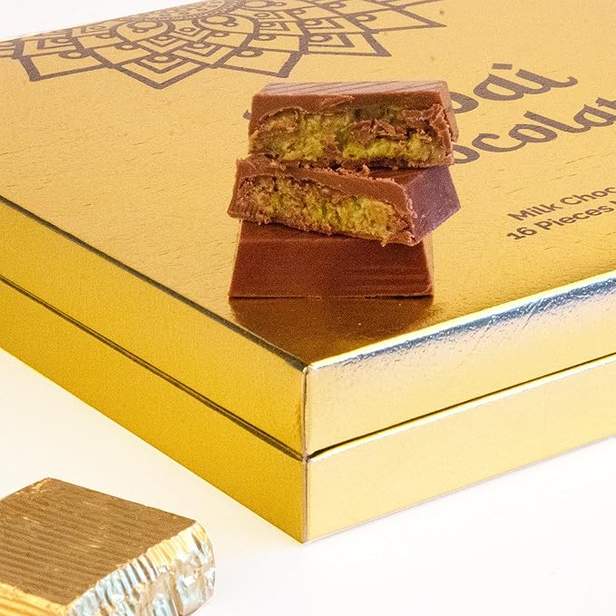 Dubai Pistachio Chocolate Gift Box – 16 Pieces x 0.7 oz) | Premium Stuffed Chocolate Gold-Wrapped Treats Inspired by Knafeh